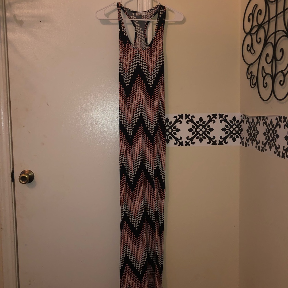 Long sun dress with 2 side spilts